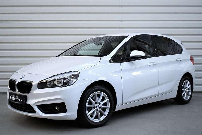 Gebraucht BMW 218 Advantage 136 PS (100 kW) 2017 Mineralweiß metallic Van / Kleinbus