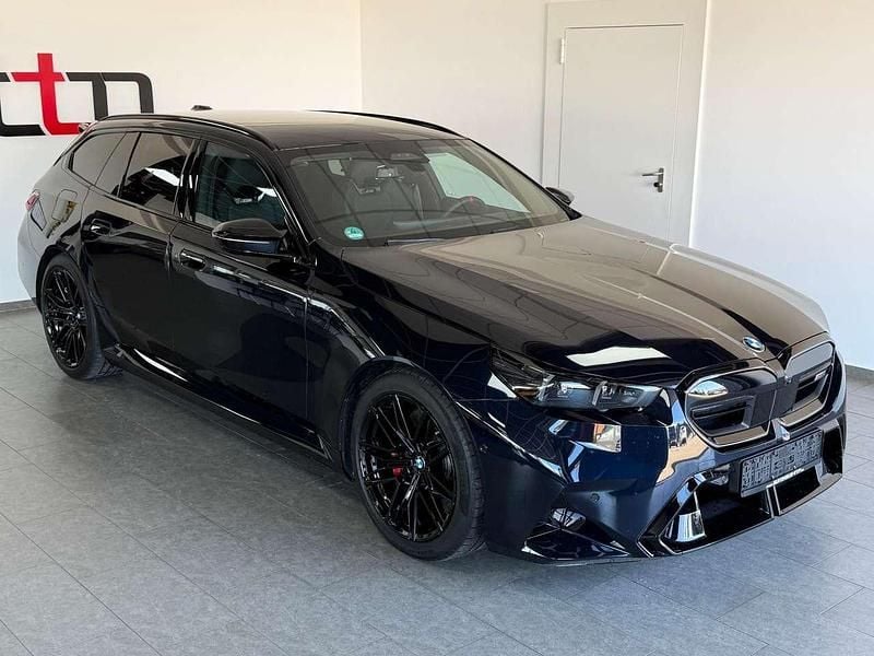Gebraucht BMW M5 Performance 727 PS (534 kW) 2026 Carbonschwarz metallic Kombi
