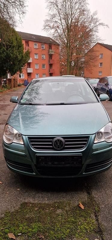 Gebraucht VW Polo 69 PS (50 kW) 2007 Grün Limousine