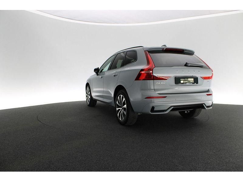 Gebraucht Volvo XC60 Plus 197 PS (144 kW) 2023 Grau SUV