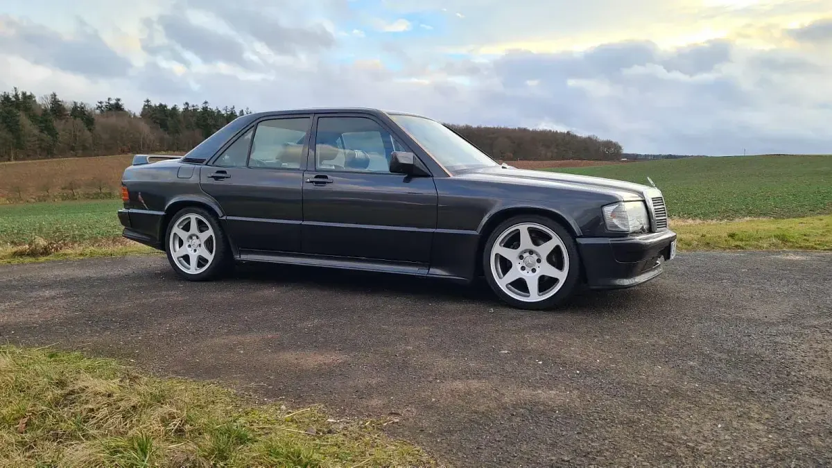 Gebraucht Mercedes 190 194 PS (142 kW) 1988 Schwarz Limousine