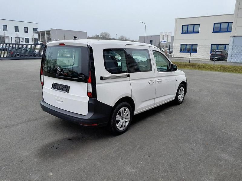Gebraucht VW Caddy Basis 122 PS (89 kW) 2021 Weiß Van / Kleinbus