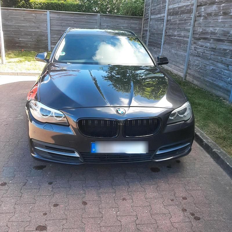 Schwarz Gebraucht 2014 BMW 520 Kombi | 9.000 € (Superpreis) - Bild 1/4