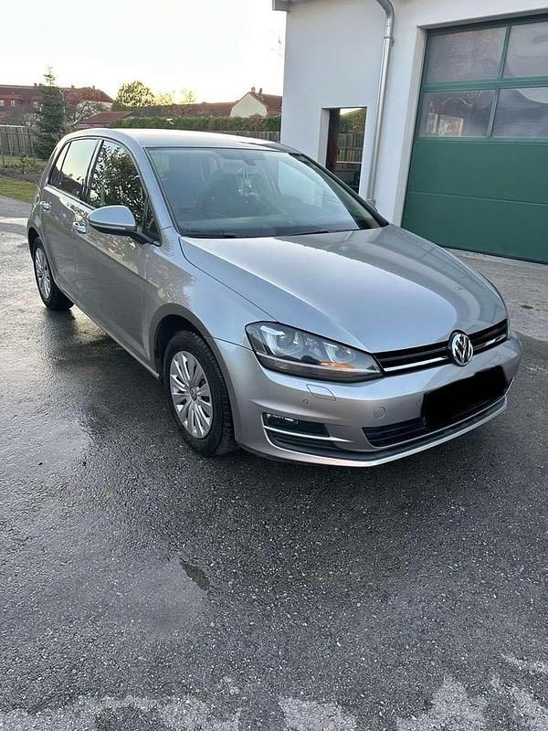 Gebraucht VW Golf VII 105 PS (77 kW) 2014 Silber Limousine