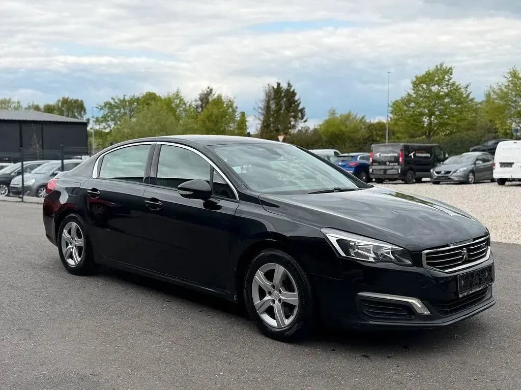 Gebraucht Peugeot 508 150 PS (110 kW) 2015 Schwarz Limousine