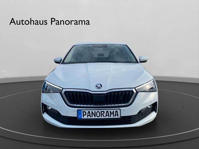 Gebraucht Skoda Scala Style 150 PS (110 kW) 2023 Weiß Kleinwagen