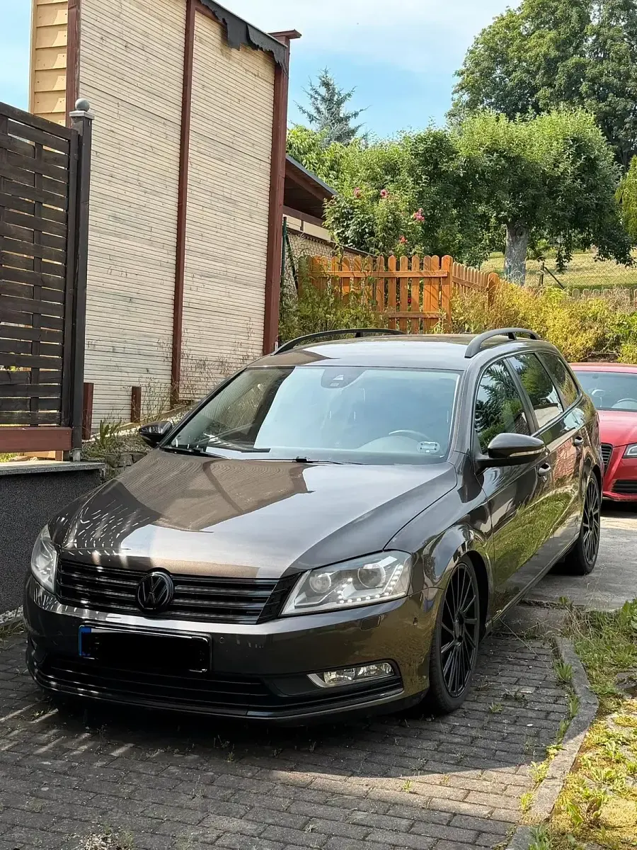 Gebraucht VW Passat 170 PS (125 kW) 2012 Braun Kombi
