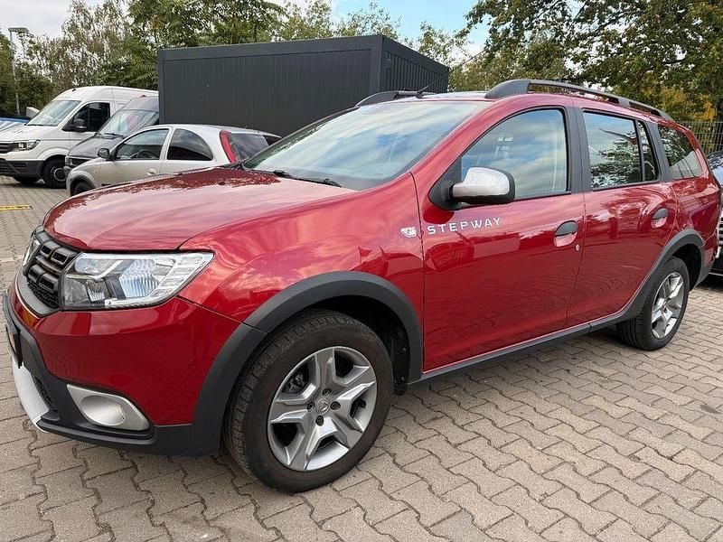 Rot Gebraucht 2018 Dacia Logan MCV Stepway Kombi | 9.800 € (Fairer Preis) - Bild 1/4