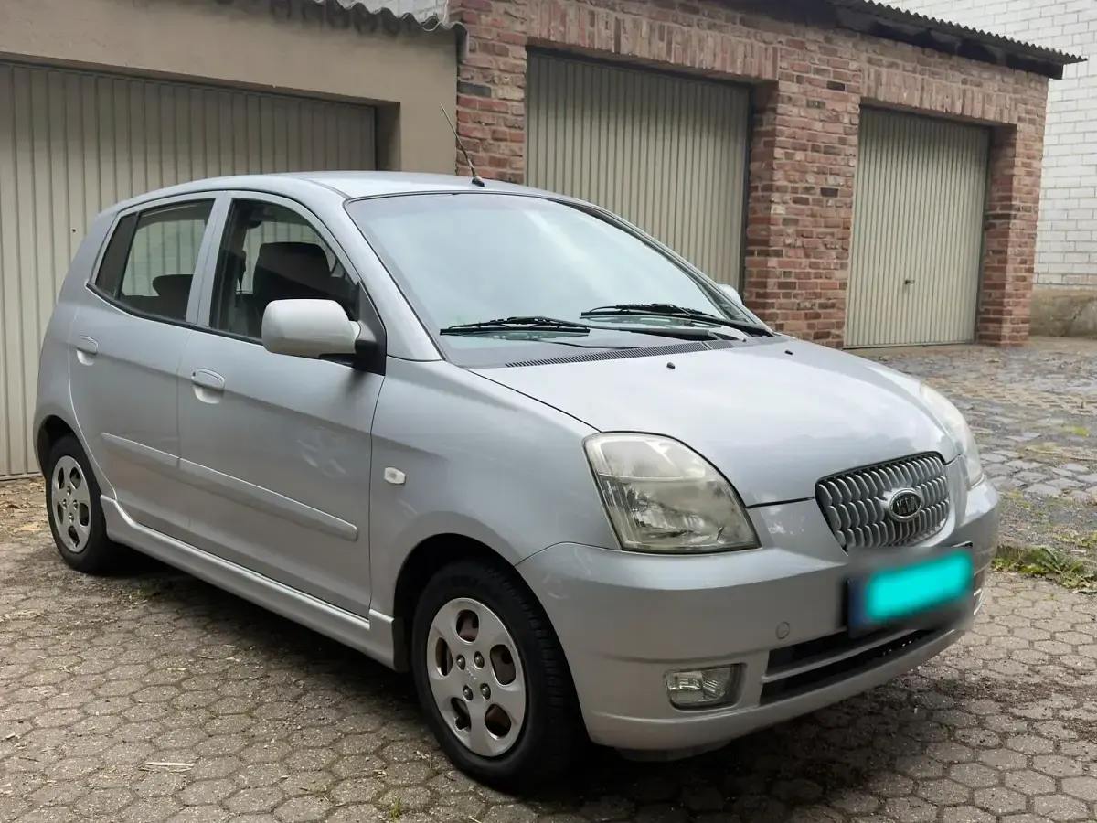 Gebraucht Kia Picanto 65 PS (47 kW) 2007 Silber Kleinwagen