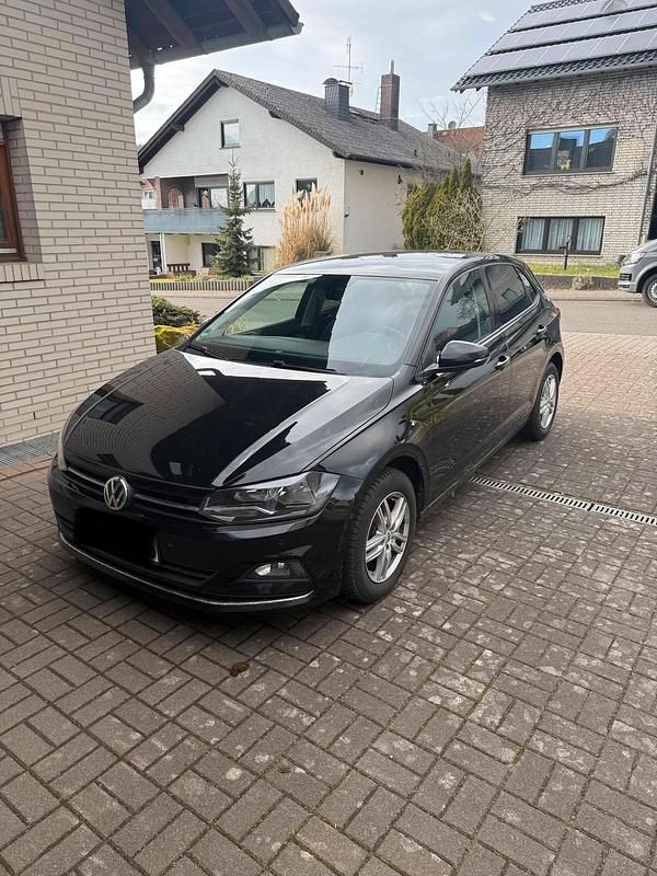 Usata VW Polo Highline 95 CV (69 kW) 2018 Nero Utilitaria