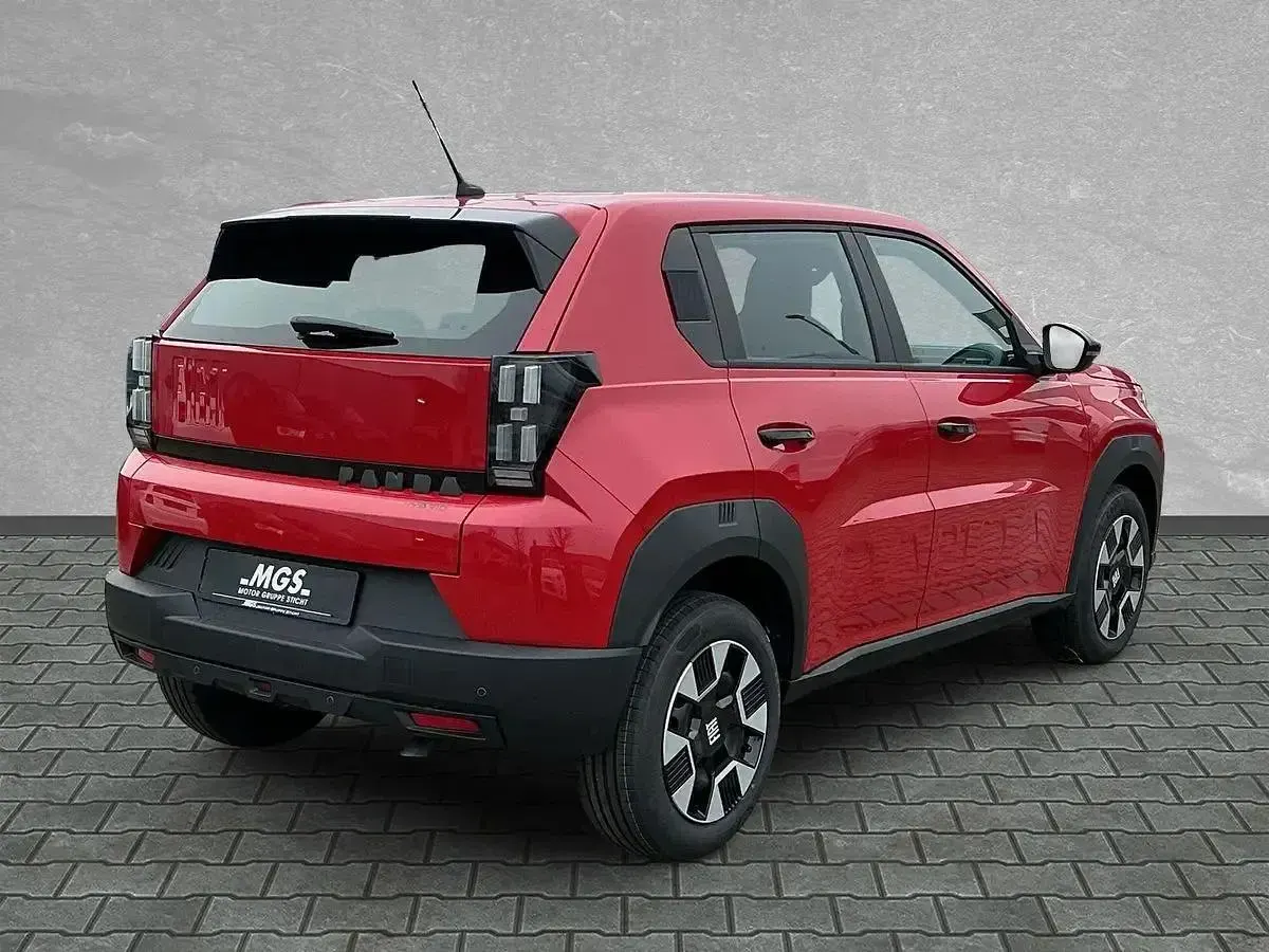 Neu Fiat Grande Panda Icon 110 PS (80 kW) 2026 Passione rot Kleinwagen