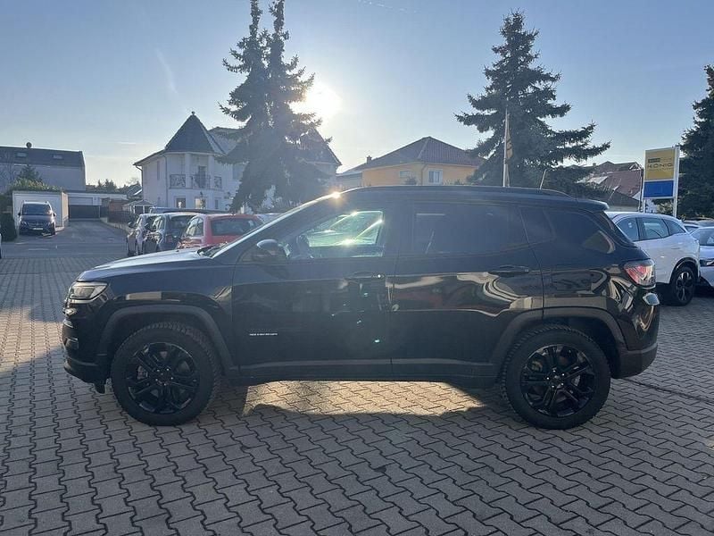 Second-hand Jeep Compass 239 CP (175 kW) 2022 Negru SUV