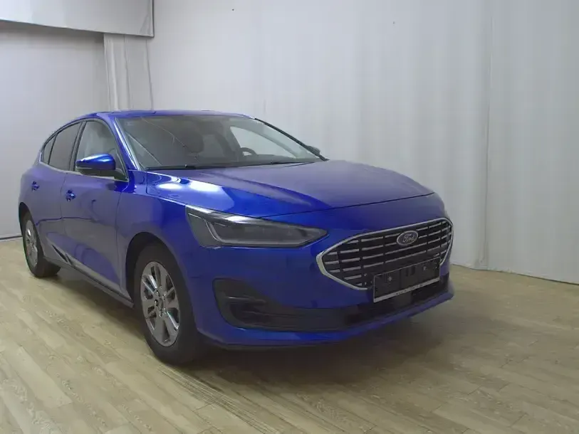 Gebraucht Ford Focus Titanium 125 PS (91 kW) 2023 Dynamic blau metallic Limousine