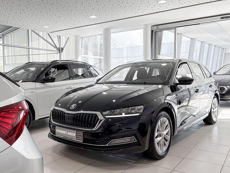Gebraucht Skoda Octavia Style 150 PS (110 kW) 2022 Blackmagic perleffekt Kombi