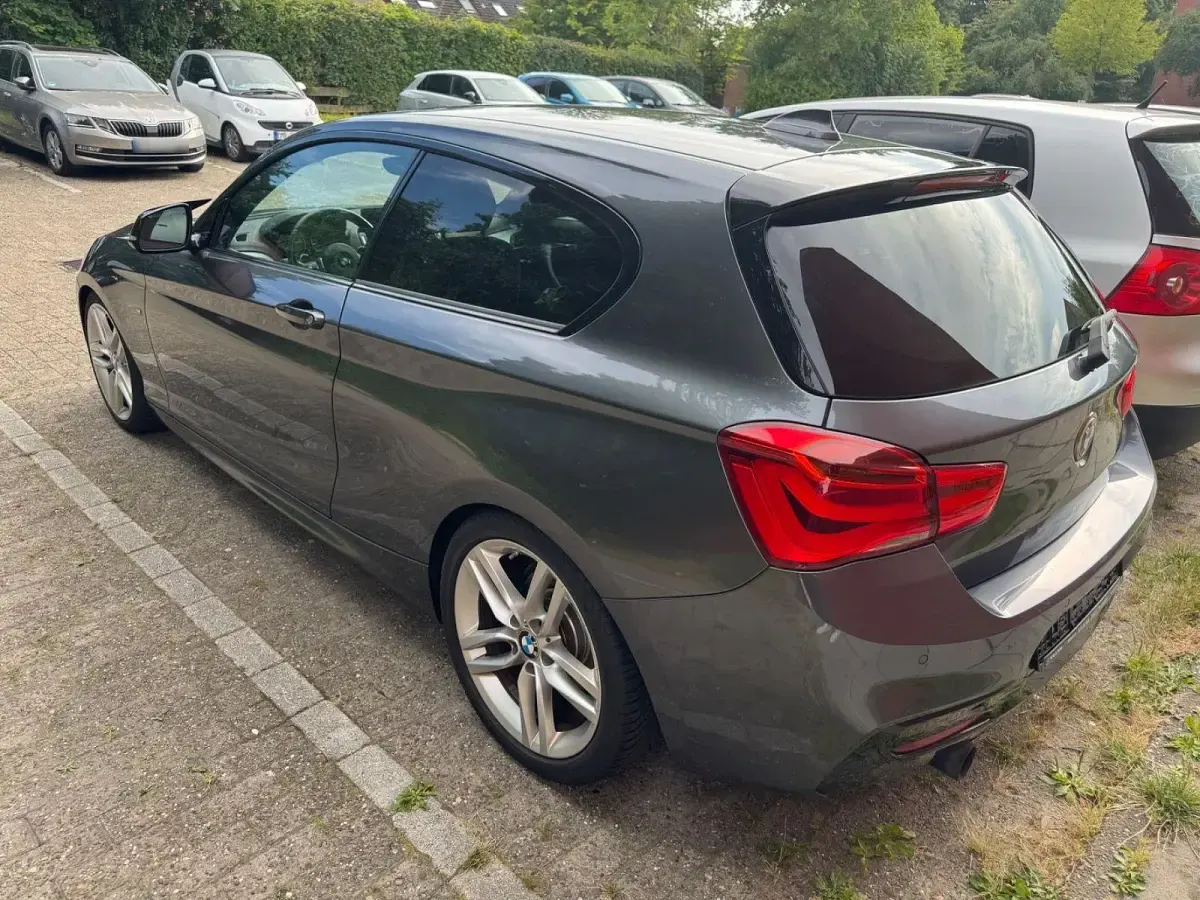 Gebraucht BMW 120 M Sport 177 PS (130 kW) 2015 Grau Kleinwagen
