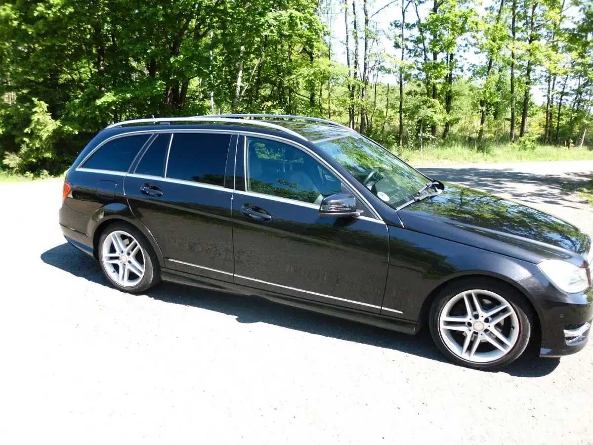 Gebraucht Mercedes C220 Avantgarde 170 PS (125 kW) 2014 Schwarz Kombi