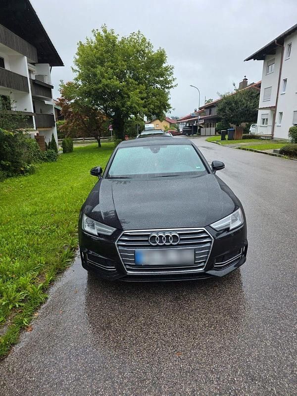 Gebraucht Audi A4 Sport 190 PS (139 kW) 2016 Schwarz Limousine