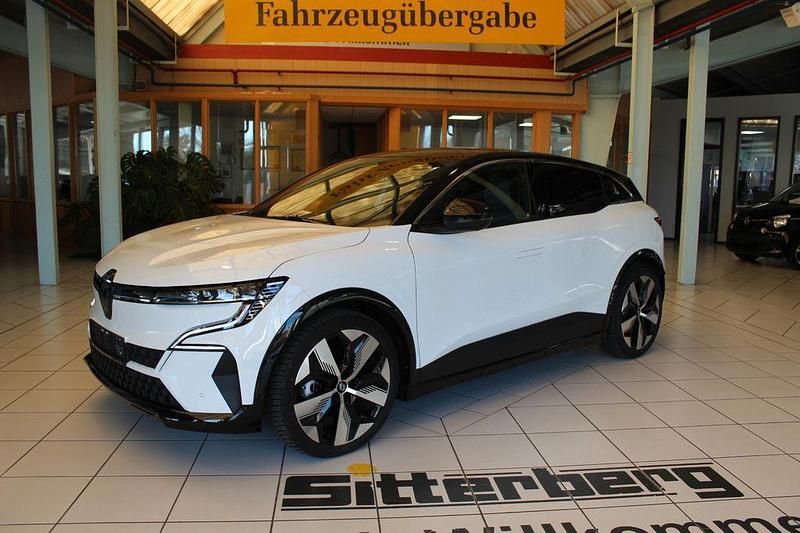 Gebraucht Renault Megane E-Tech Techno 160 kW (218 PS) 2022 Weiß Limousine
