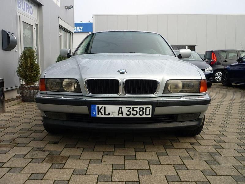 Gebraucht BMW 740 286 PS (210 kW) 1994 Silber Limousine