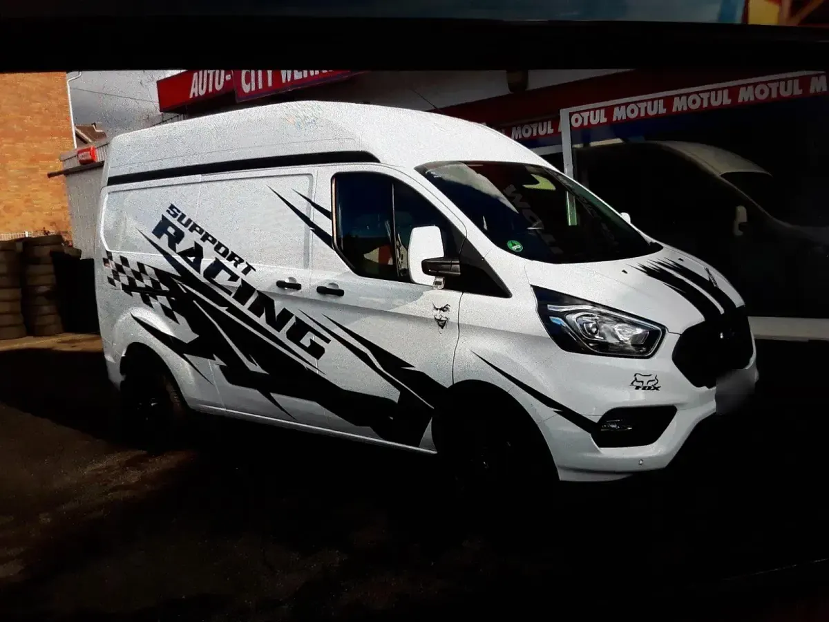 Second-hand Ford Transit Custom 131 CP (96 kW) 2020 Alb Monovolum