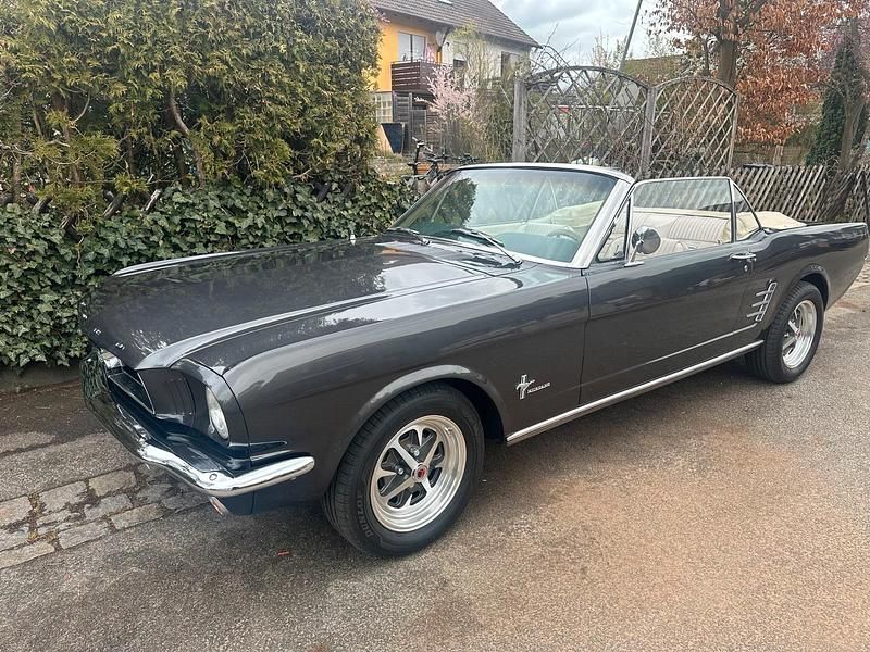 Second-hand Ford Mustang 147 CP (108 kW) 1966 Gri Cabrio