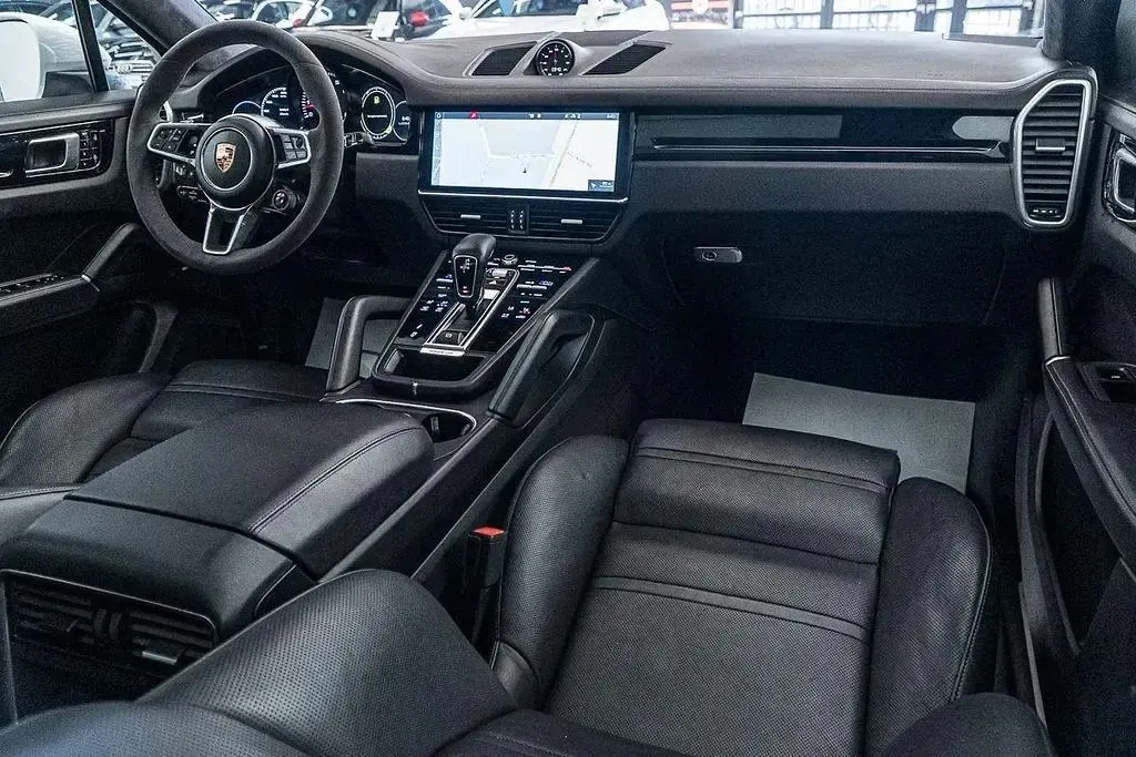 Gebraucht Porsche Cayenne Basis 340 PS (250 kW) 2019 Weiß SUV