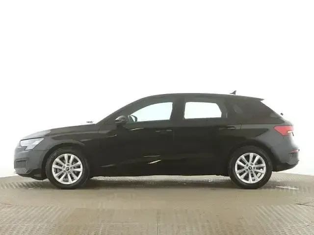 Brugt Audi A3 Basis 110 HK (80 kW) 2023 Sort Sedan