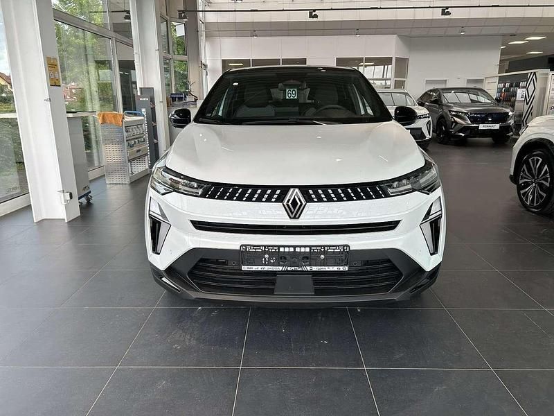 Neu Renault Captur Techno 91 PS (66 kW) 2025 Perlmuttweiß metallic, black SUV