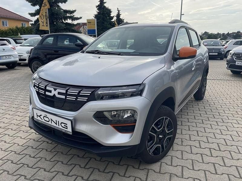 Silber Gebraucht 2023 Dacia Spring Essentiel Kleinwagen | 12.499 € (Fairer Preis) - Bild 1/4
