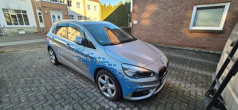 Gebraucht BMW 225 Sport Line 224 PS (164 kW) 2016 Silber Kombi