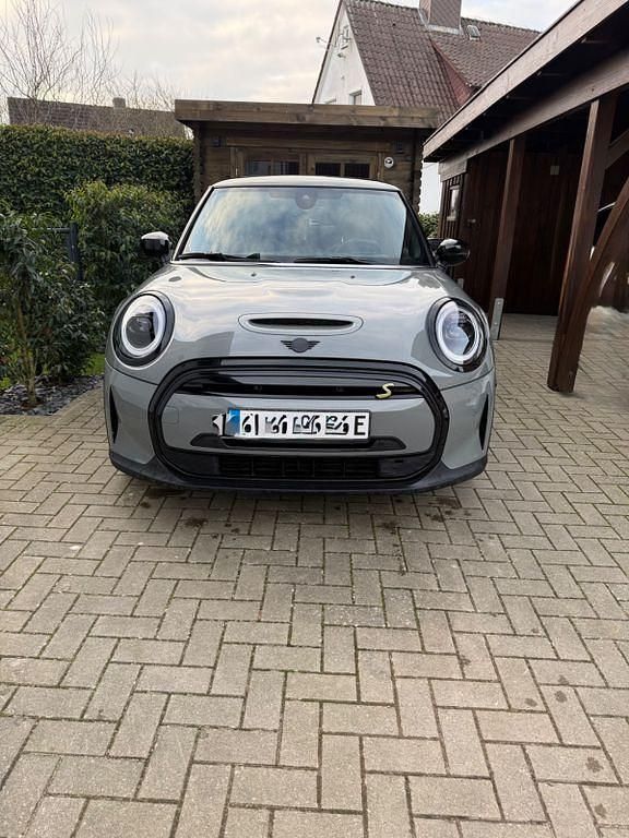 Gebraucht Mini Cooper SE 75 kW (102 PS) 2021 Grau Kleinwagen