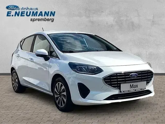Gebraucht Ford Fiesta Titanium 125 PS (91 kW) 2022 Weiß Kleinwagen