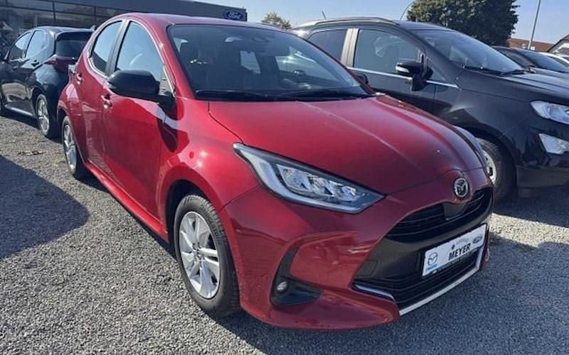 Rot Gebraucht 2022 Mazda 2 Limousine | 13.900 € (Superpreis) - Bild 1/3