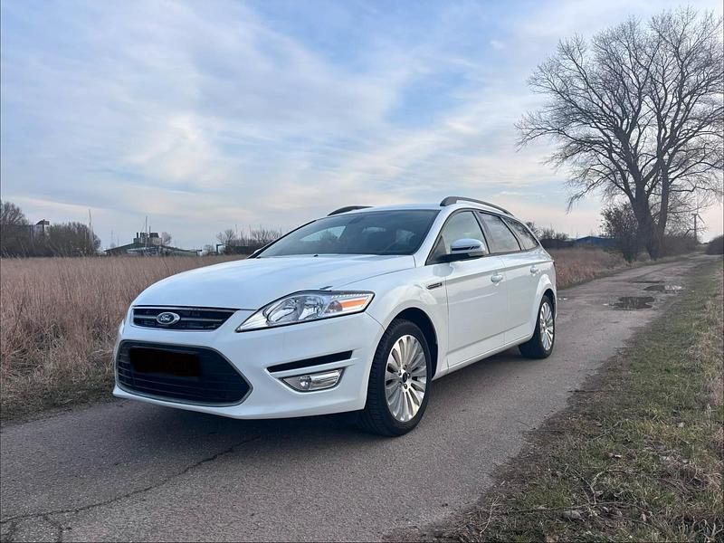 Gebraucht Ford Mondeo 120 PS (88 kW) 2011 Weiß Kombi