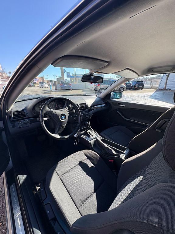 Gebraucht BMW 320 150 PS (110 kW) 1999 Silber Coupé