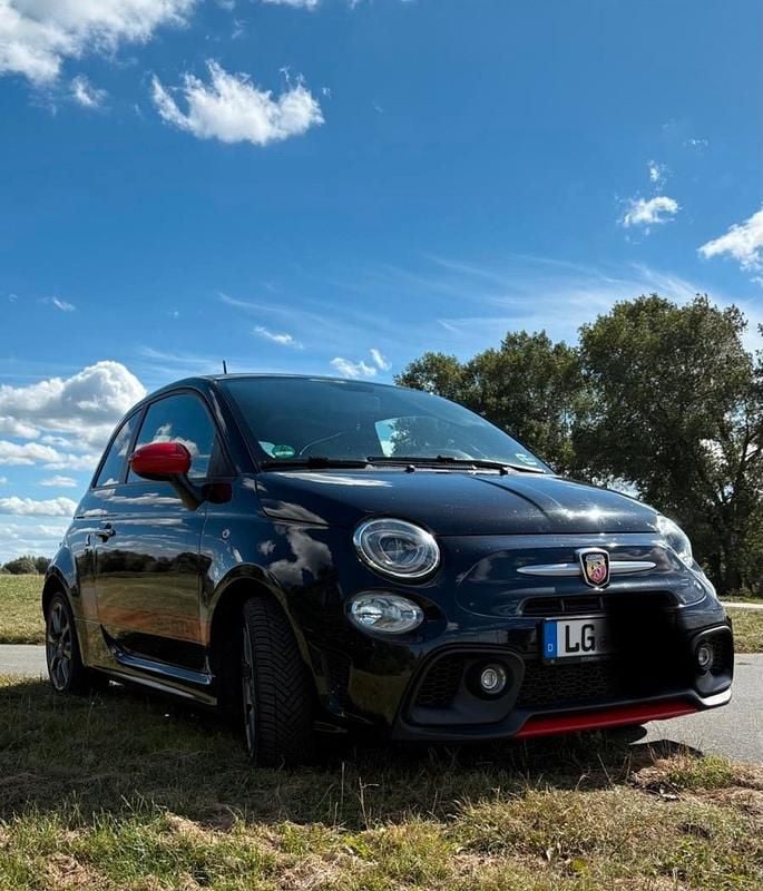 Schwarz Gebraucht 2018 Fiat 500 Abarth Kleinwagen | 10.000 € (Superpreis) - Bild 1/4