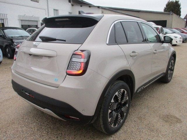 Gebraucht Fiat 600E La Prima 114 kW (156 PS) 2024 Beige SUV