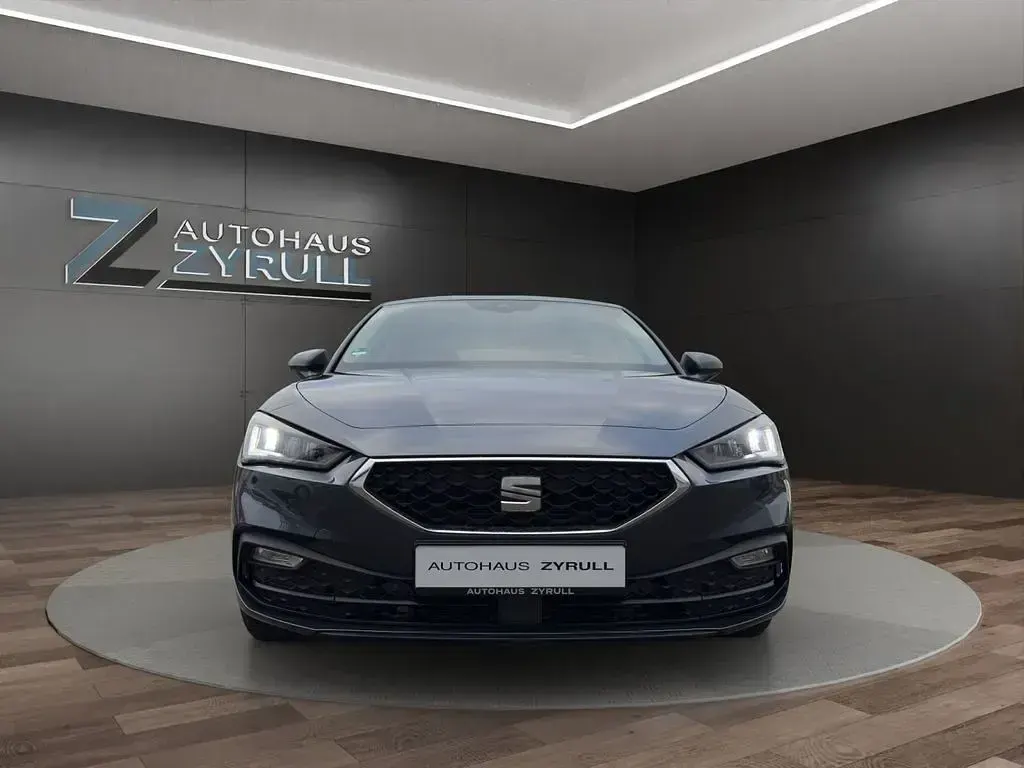 Gebraucht Seat Leon 150 PS (110 kW) 2025 Grau Limousine