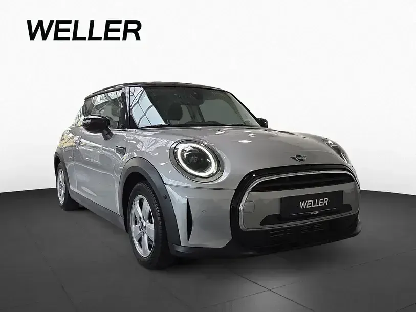 Używany Mini Cooper Essential 136 KM (100 kW) 2023 Srebrny Hatchback