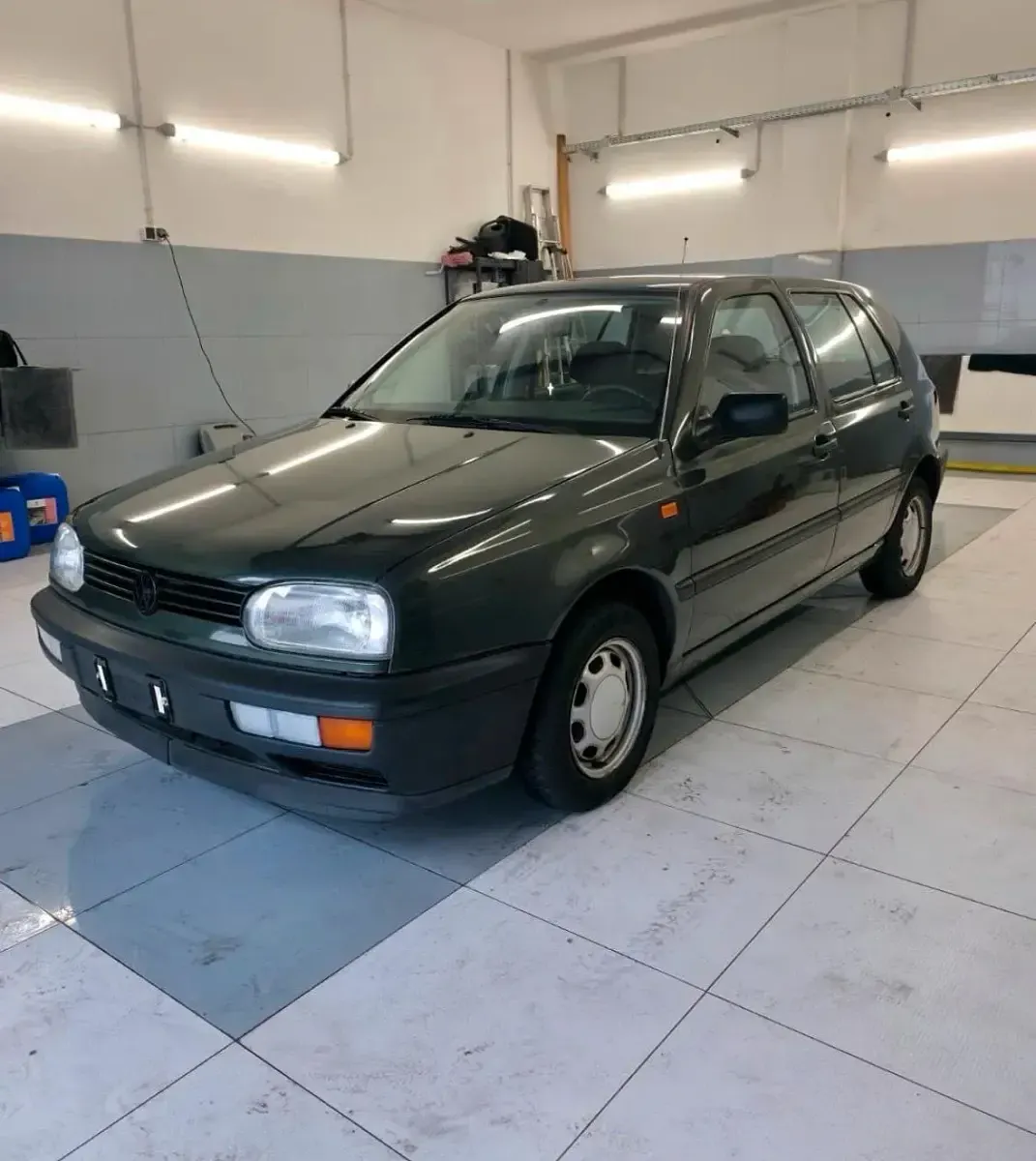 Gebraucht VW Golf III 75 PS (55 kW) 1992 Grün Kleinwagen