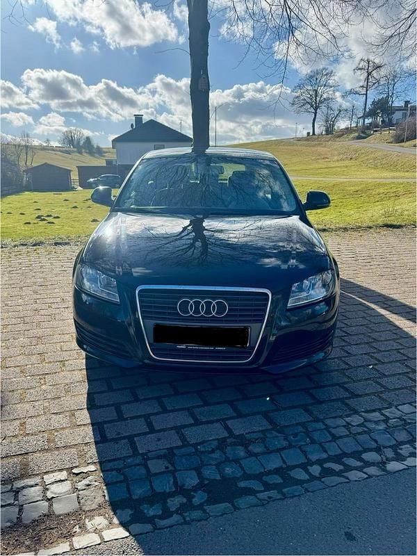 Gebraucht Audi A3 Attraction 102 PS (75 kW) 2010 Schwarz Kleinwagen