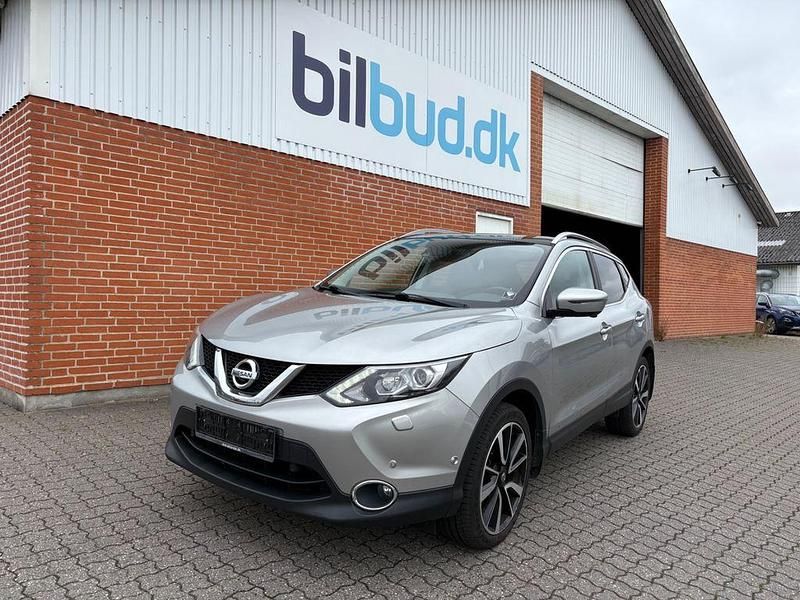Silber Gebraucht 2018 Nissan Qashqai Tekna SUV | 11.500 € (Guter Preis) - Bild 1/4