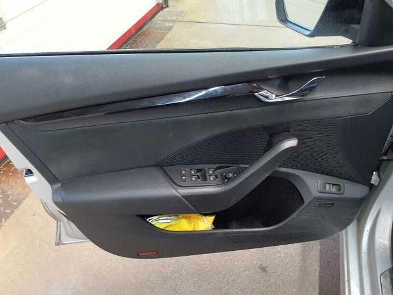 Gebraucht Skoda Octavia RS 200 PS (147 kW) 2022 Brillantsilber metallic Kombi