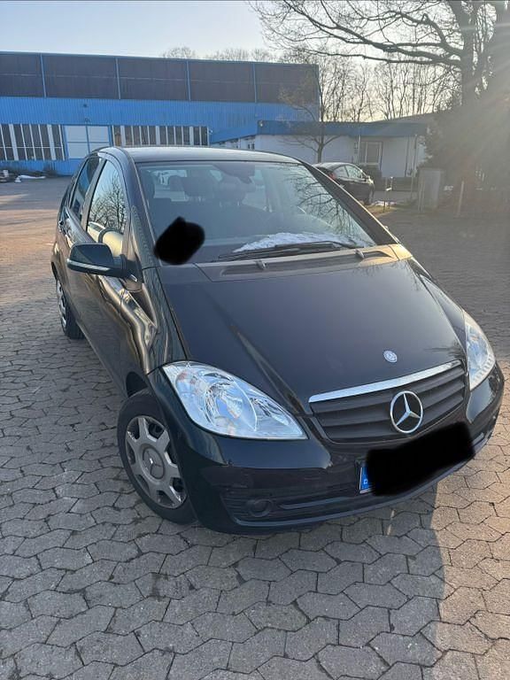 Schwarz Gebraucht 2012 Mercedes A160 Van / Kleinbus | 5.600 € (Fairer Preis) - Bild 1/4