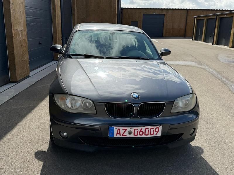 Gebraucht BMW 116 116 PS (85 kW) 2005 Grau Kleinwagen