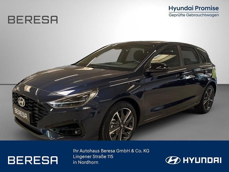 Sailing blue / mic Gebraucht 2024 Hyundai i30 Advantage Limousine | 18.980 € (Superpreis) - Bild 1/4