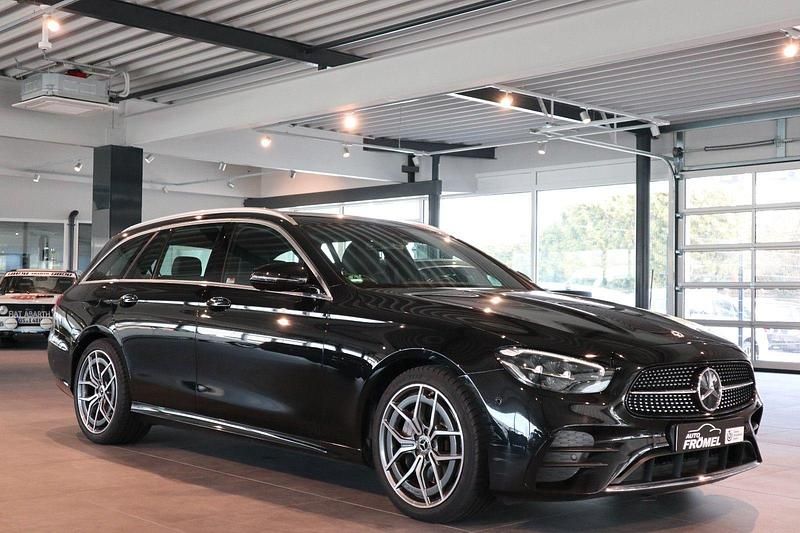 Gebraucht Mercedes E200 AMG 160 PS (117 kW) 2022 Schwarz Kombi
