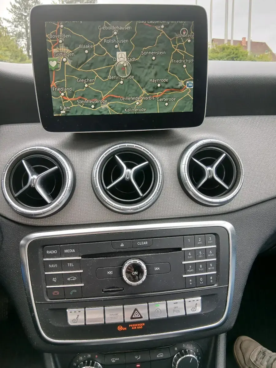 Gebraucht Mercedes CLA200 Shooting Brake 136 PS (100 kW) 2017 Andere farben Kombi