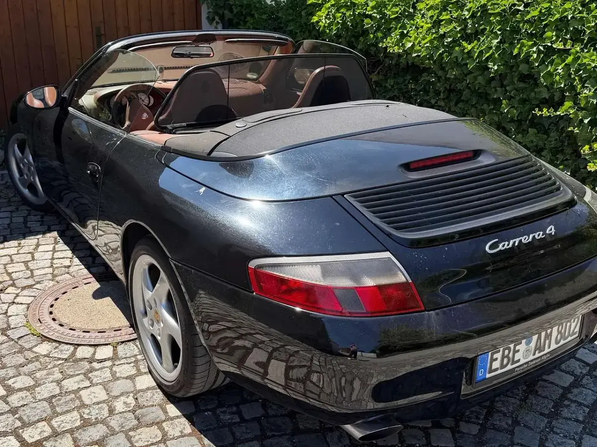 Gebraucht Porsche 911 Carrera 4 Cabriolet 300 PS (220 kW) 2001 Schwarz Cabrio