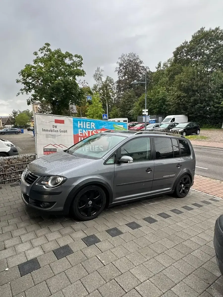 Gebraucht VW Touran 140 PS (102 kW) 2007 Grau Van / Kleinbus